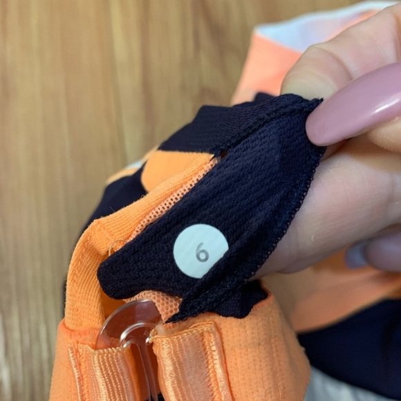 Lululemon Spin It To Win It Tank White & Navy - Picture 8 of 8